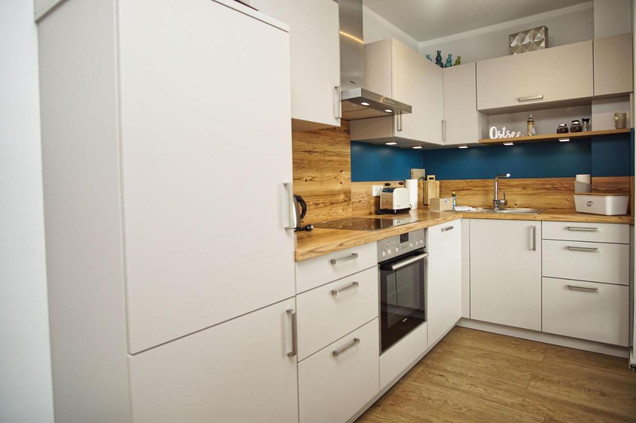 Zentrale Fewo Mit Terrasse, Gratis Nutzung Vom Ahoi Erlebnisbad Und Sauna In Sellin - Villa Anni Fewo 02 Гьорен Екстериор снимка